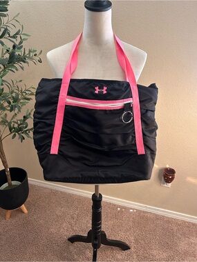 Under Armour Black Tote Bag or Gym Bag with Pink Straps and Accents